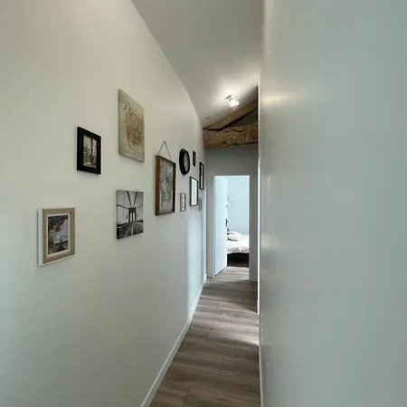 Les Iris - Chene - Petit Dejeuner فندق مبيت وإفطار Avanton