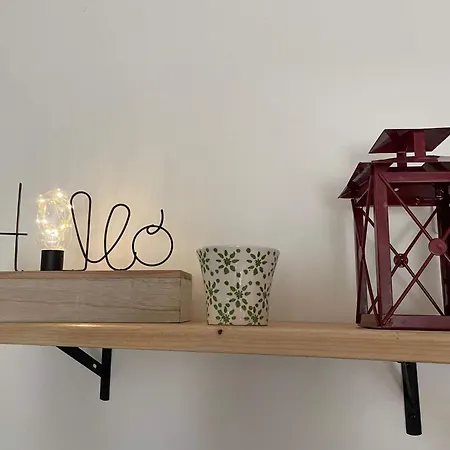 Les Iris - Chene - Petit Dejeuner فندق مبيت وإفطار 3*