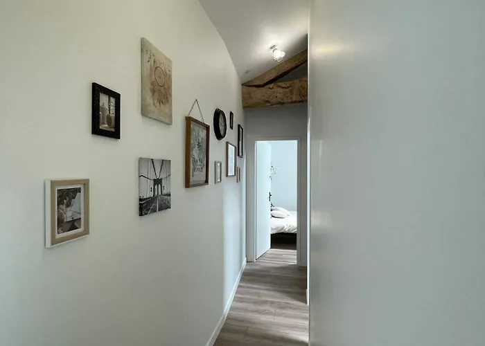 Les Iris - Chene - Petit Dejeuner Bed & Breakfast Avanton