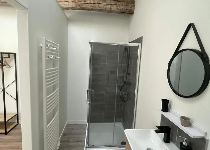 Les Iris - Chene - Petit Dejeuner Bed & Breakfast Avanton