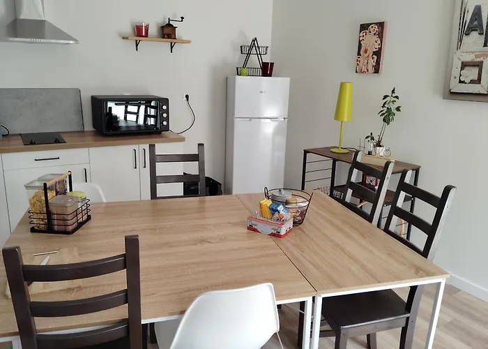 Les Iris - Chene - Petit Dejeuner Avanton